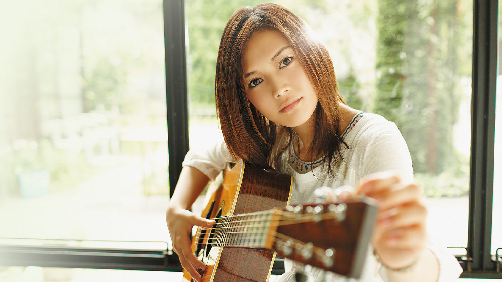 Download Latest Free Desktop Hd Wallpapers Of Music Yui