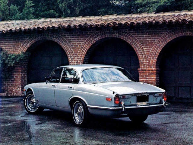 HD WallPapers from Collection - 1968 Jaguar Xj6