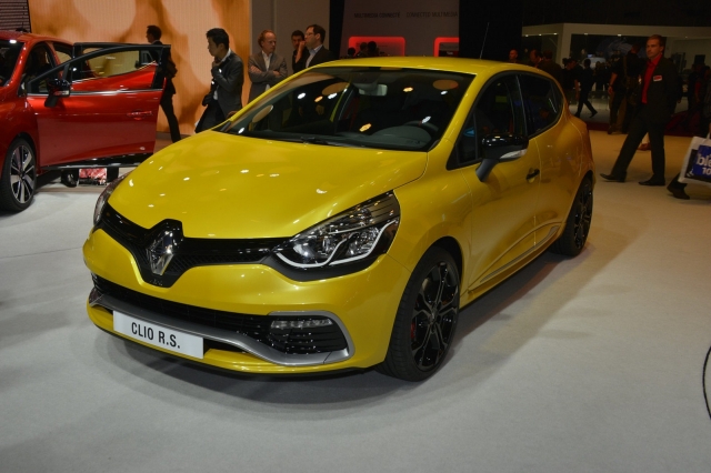 HD WallPapers from Collection - 2013 Renault Clio Rs 200 Edc