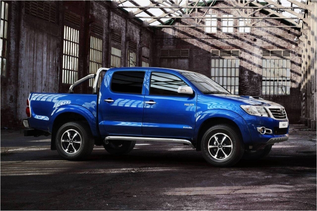 HD WallPapers from Collection - 2014 Toyota Hilux Invincible