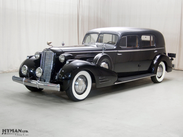 HD WallPapers from Collection - Cadillac V16 Fleetwood