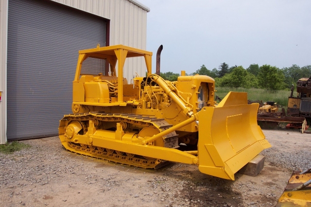 HD WallPapers from Collection - Caterpillar D7e Bulldozer