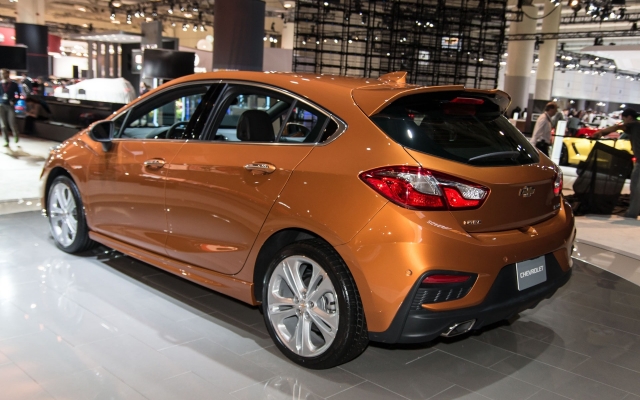 HD WallPapers from Collection - Chevrolet Cruze 2 Hatchback