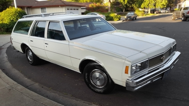 HD WallPapers from Collection - Chevrolet Impala Wagon