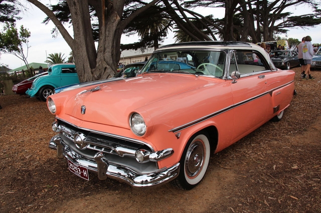 HD WallPapers from Collection - Ford Crestline Two Door Coupe