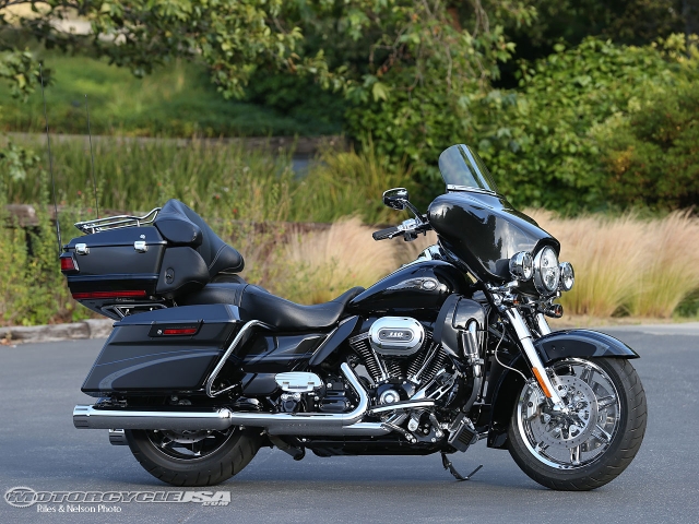 HD WallPapers from Collection - Harley Davidson Electra Glide Ultra Classic