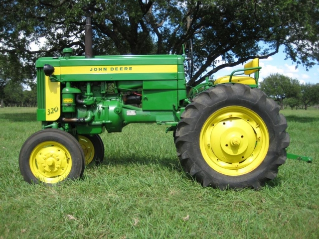 HD WallPapers from Collection - John Deere 320