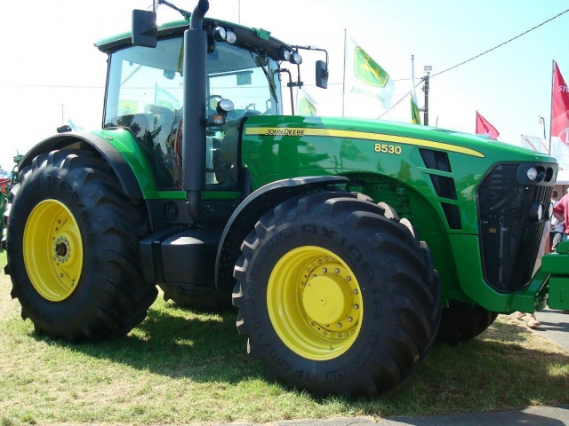 HD WallPapers from Collection - John Deere 8530