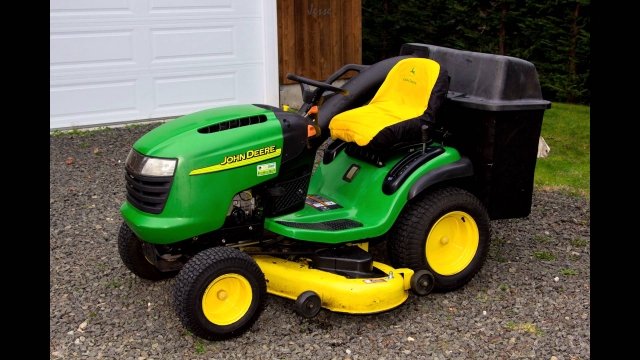 HD WallPapers from Collection - John Deere L120