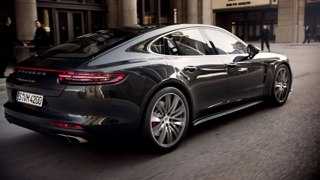 HD WallPapers from Collection - Porsche Panamera 4s