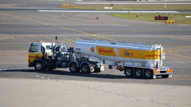 HD WallPapers from Collection - Shell Vip Jet Tanker